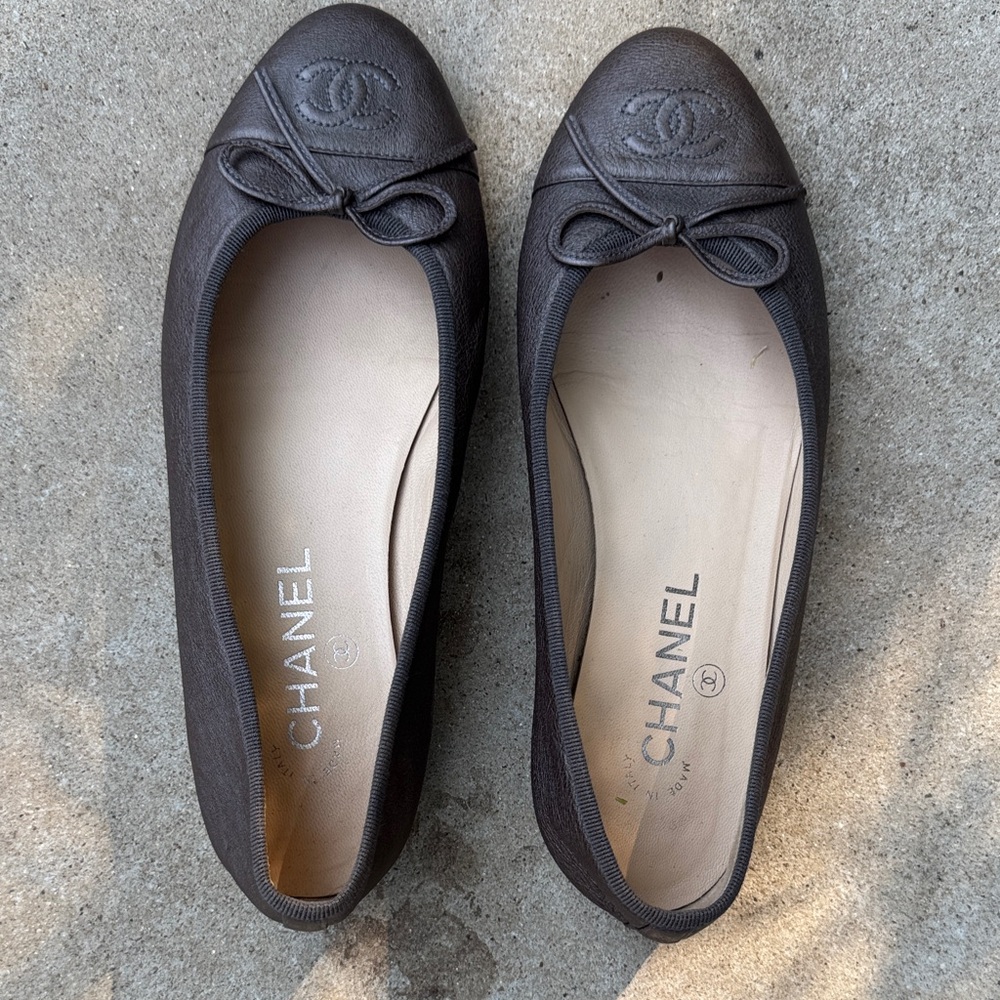 CHANEL Dark Brown Loafers with Bow